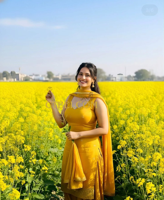 low price call girls in delhi kalkaji avible 