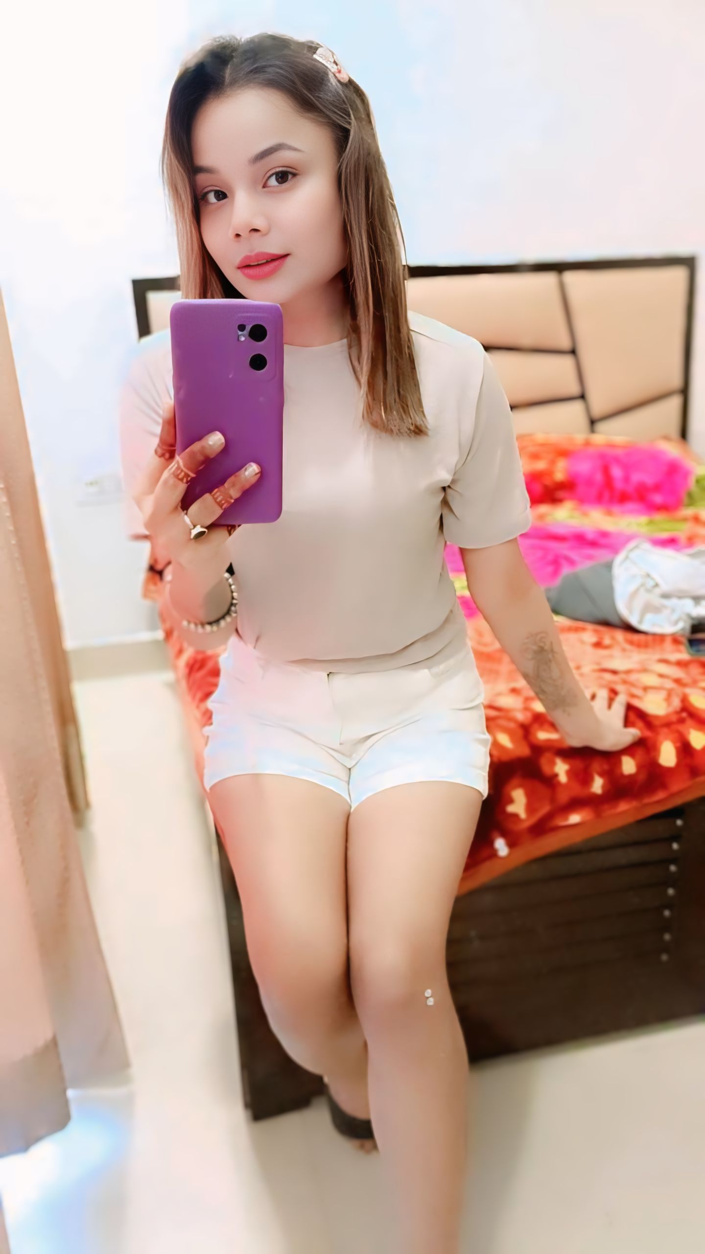 SLIM FIT FIGURE HOT PINK PUSSY COLLAGE GIRL STAFF in Hyderabad