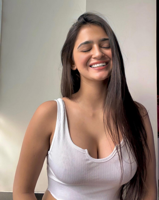 Meet Verified Call Girls Service in Faridabad with Real Photos