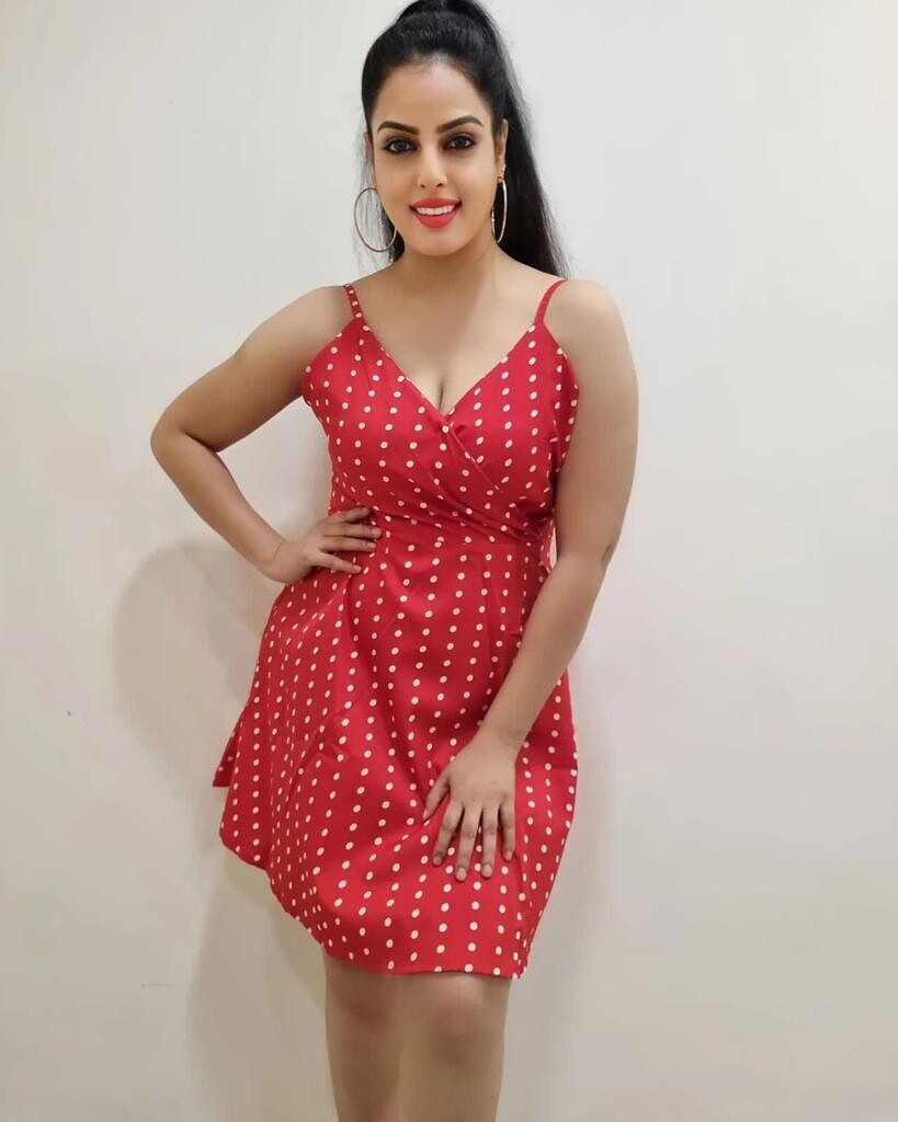 Budget-friendly Hyderabad Call Girl: 100% authentic pleasure with a real girl